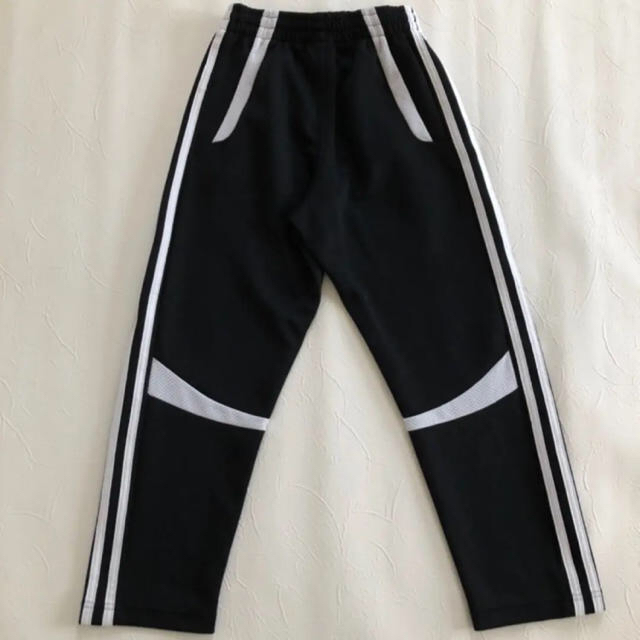 adidas(アディダス)のアディダス   ジャージ  ズボン キッズ/ベビー/マタニティのキッズ服男の子用(90cm~)(パンツ/スパッツ)の商品写真