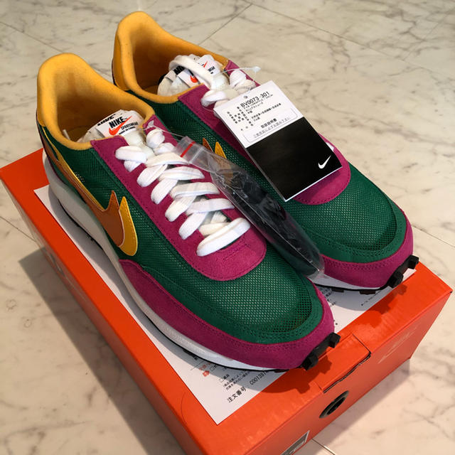 NIKE SACAI LD WAFFLE PINE GREENスニーカー