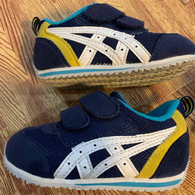 asics(アシックス)のアシックススニーカー　13センチ キッズ/ベビー/マタニティのベビー靴/シューズ(~14cm)(スニーカー)の商品写真