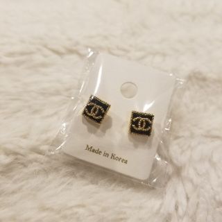 シャネル(CHANEL)の海外ノベルティ　ピアス(ピアス)