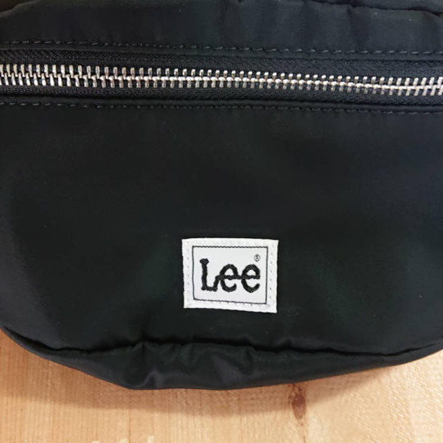 Lee(リー)のLee  ナイロンウエストバッグ レディースのバッグ(ボディバッグ/ウエストポーチ)の商品写真