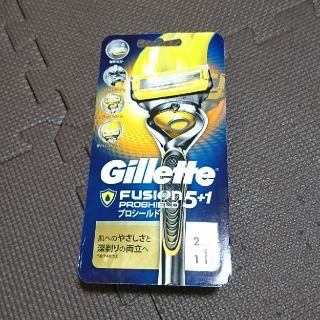 ピーアンドジー(P&G)のジレッド gillette fusion 5+1 プロシールド P&G(日用品/生活雑貨)