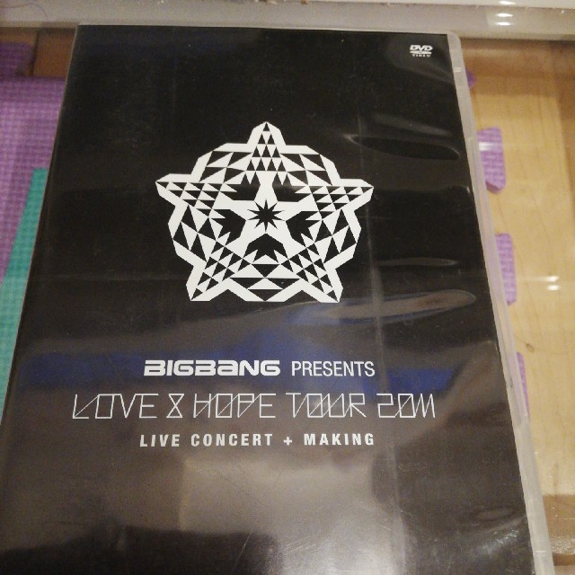 BIGBANG　PRESENTS　“LOVE　＆　HOPE　TOUR　2011”