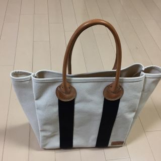 ビームス(BEAMS)の⭐️美品⭐️キャンバス生地のトートバッグ(トートバッグ)