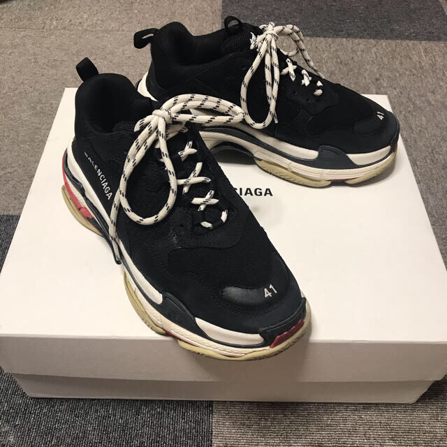 靴/シューズBALENCIAGA triple S 41