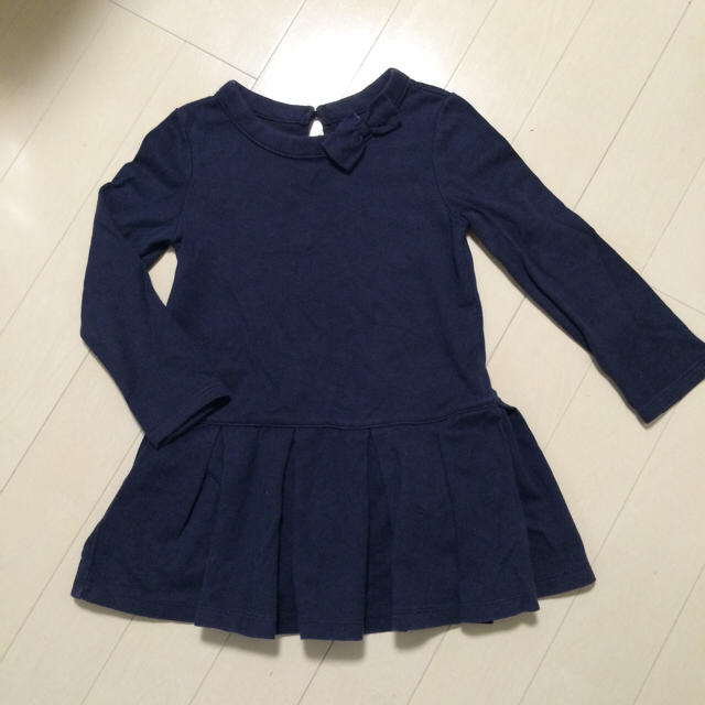 babyGAP(ベビーギャップ)のサイズ95 ☆リボン付きワンピース キッズ/ベビー/マタニティのキッズ服女の子用(90cm~)(ワンピース)の商品写真