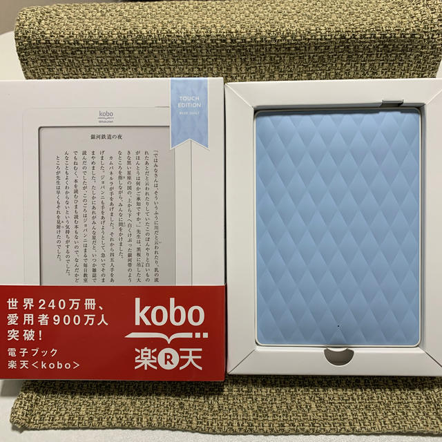 Rakuten(ラクテン)のKobo Touch コボタッチ初期型 ライトブルー スマホ/家電/カメラのPC/タブレット(電子ブックリーダー)の商品写真