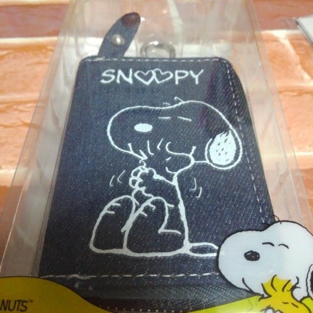 SNOOPY(スヌーピー)のキーケース レディースのファッション小物(キーケース)の商品写真