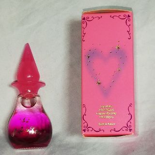 ラブアンドピースアンドマネー(Love&Peace&Money)のラブ＆ピース　マジックトゥラブ　EDP/B（5ml）ミニ香水未開封新品(香水(女性用))