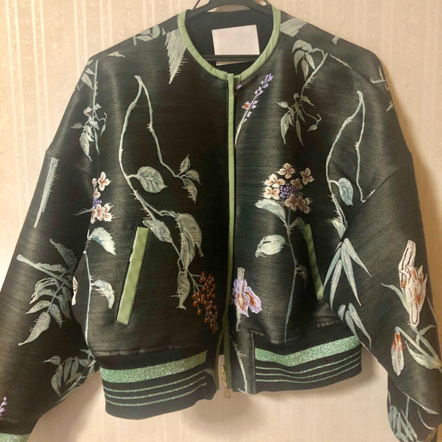 mame(マメ)のmame    FLOWER DOUBLE CLOTH BLOUSON  レディースのジャケット/アウター(ブルゾン)の商品写真