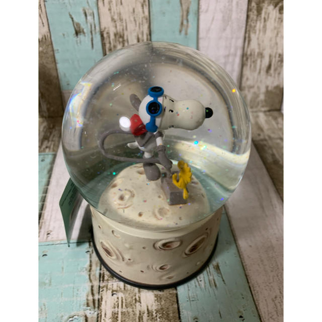 SNOOPY(スヌーピー)のPeanuts (R) Astronaut Snoopy Water Globe インテリア/住まい/日用品のインテリア小物(置物)の商品写真
