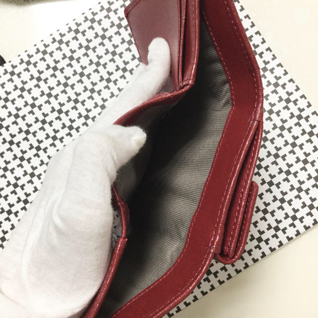 Furla(フルラ)の【新品】フルラ CLASSIC S TRIFOLD レザー 三つ折り財布　レッド レディースのファッション小物(財布)の商品写真