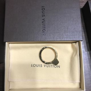 ルイヴィトン(LOUIS VUITTON)のルイヴィトン 新品 箱付き キーリング  ゴールド(キーホルダー)