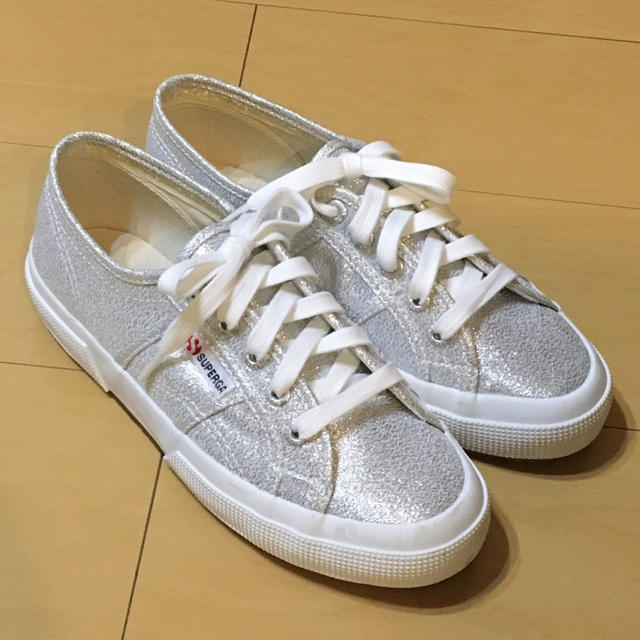 SUPERGA(スペルガ)のスペルガ スニーカー シルバー ラメ レディースの靴/シューズ(スニーカー)の商品写真