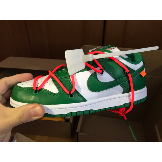 NIKE(ナイキ)の【KB様専】Nike × Off-White Dunk Low Grn 23.5 メンズの靴/シューズ(スニーカー)の商品写真