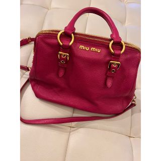 ミュウミュウ(miumiu)の限定値下げ✨miumiu ハンドバッグ(ハンドバッグ)