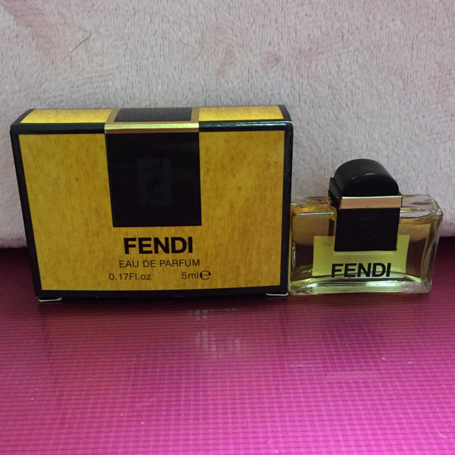 FENDI(フェンディ)の未使用 FENDI香水 コスメ/美容の香水(香水(女性用))の商品写真