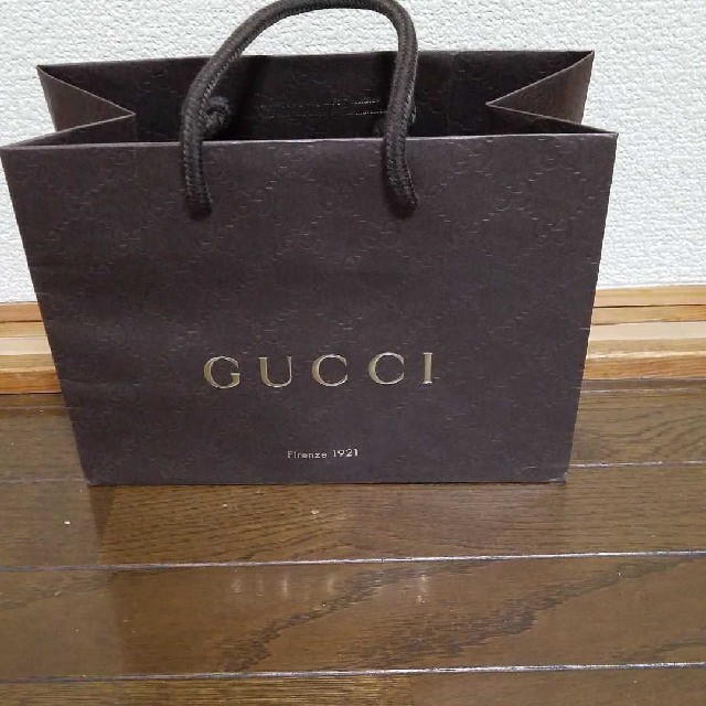 Gucci - GUCCI　紙袋　11×23×17㎝

の通販 by つがーるリンゴ's shop
