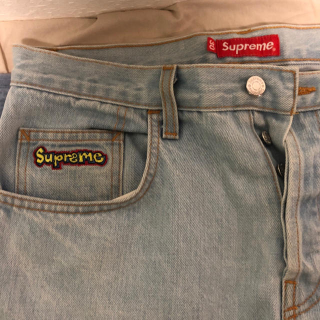 Supreme(シュプリーム)のシュプリーム パンツ メンズのパンツ(デニム/ジーンズ)の商品写真