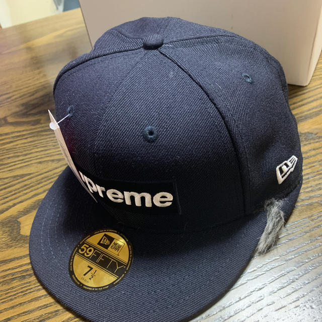 Supreme Earflap New era navy 8 1/2 1