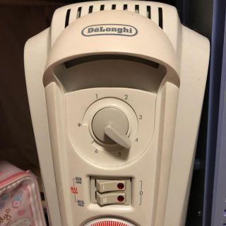 デロンギ(DeLonghi)のオイルヒーター  デロンギ(オイルヒーター)