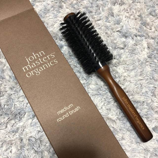 John Masters Organics(ジョンマスターオーガニック)のジョンマスター ラウンドブラシ コスメ/美容のヘアケア/スタイリング(ヘアブラシ/クシ)の商品写真