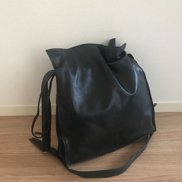 美品　ロエベ   LOEWE ショルダーバッグ　ナッパレザー