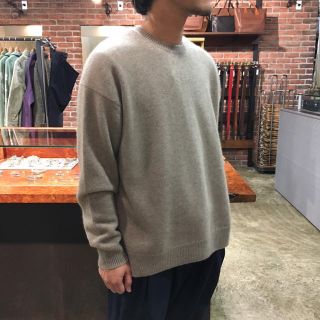 コモリ(COMOLI)のAURALEE オーラリー BABY CASHMERE KNIT P/O(ニット/セーター)