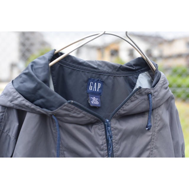 GAP(ギャップ)のOLD GAP ナイロンジャケット M 古着 メンズのジャケット/アウター(ナイロンジャケット)の商品写真