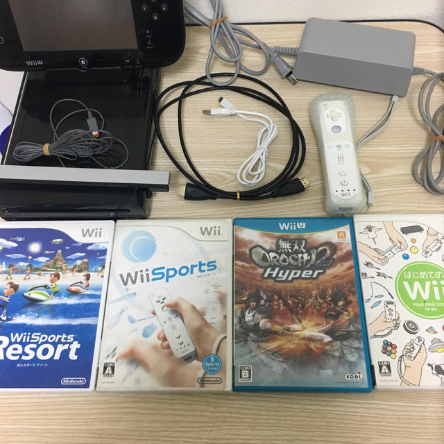 家庭用ゲーム機本体WiiU 本体32G＋ソフト5本（Wiiリモコンプラスセット）