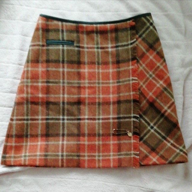 BLUE LABEL CRESTBRIDGE  膝上スカート レディースのスカート(ひざ丈スカート)の商品写真