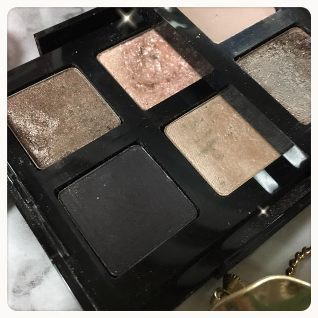 BOBBI BROWN(ボビイブラウン)の【BOBBI BROWN】Smokey Nudes Eye Palette 8色 コスメ/美容のキット/セット(コフレ/メイクアップセット)の商品写真