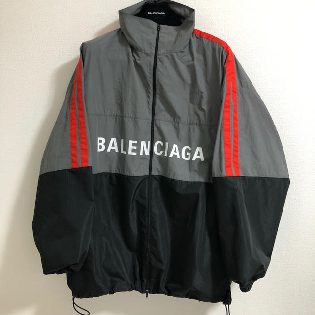 21万5600円購入店BALENCIAGA Logo-Print Jacket