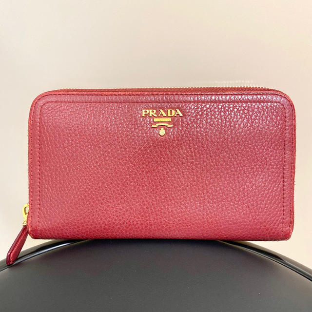 【美品】PRADA プラダ サフィアーノ ラウンドファスナー 長財布 レッド