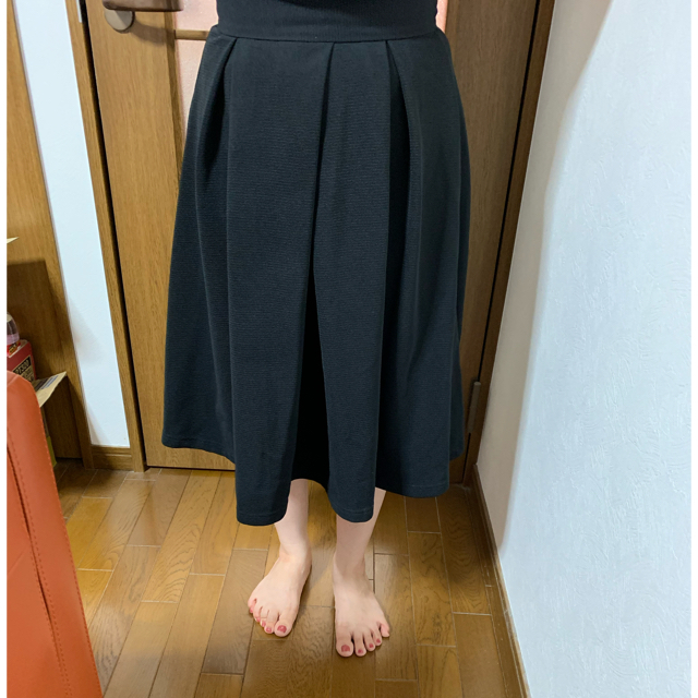 GU(ジーユー)のHana 様専用　　GU 黒フレアスカート　美品 レディースのスカート(ロングスカート)の商品写真