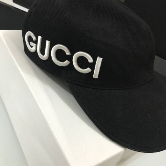 Gucci - 正規品 GUCCI グッチ キャップ 帽子 黒 の通販 by wefsdwer's shop