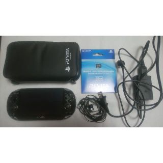 ソニー(SONY)のPSVITA本体セット（32GBカード付）(携帯用ゲーム機本体)
