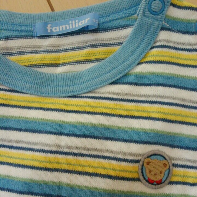 familiar(ファミリア)のファミリア90cmボーダーカットソー☆ キッズ/ベビー/マタニティのキッズ服男の子用(90cm~)(Tシャツ/カットソー)の商品写真