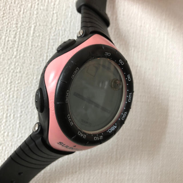 SUUNTO(スント)の【中古】SUUNTOベクター　ピンク レディースのファッション小物(腕時計)の商品写真
