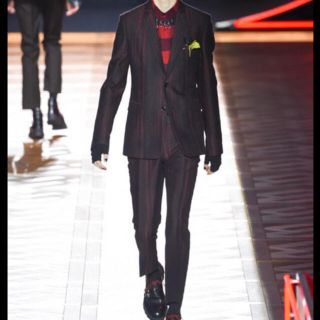 ディオールオム(DIOR HOMME)のお正月　最終価格　名作 dior 17aw セットアップ(セットアップ)