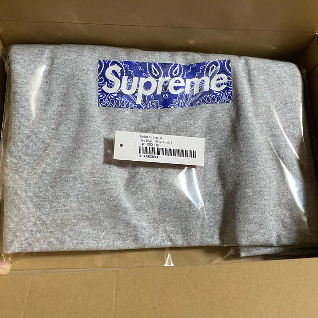 Supreme(シュプリーム)の込 灰 S 最安 Supreme Bandana Box Logo Tee  メンズのトップス(Tシャツ/カットソー(半袖/袖なし))の商品写真