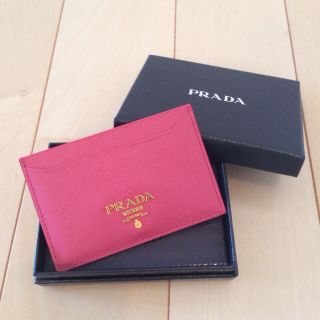 プラダ(PRADA)の☆新品未使用☆ PRADA パスケース(名刺入れ/定期入れ)