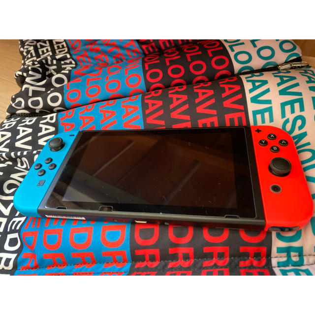 Nintendo Switch Joy-Con (L) ネオンブルー/ (R)