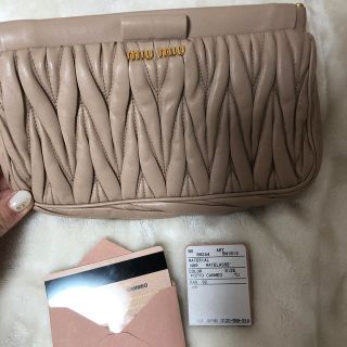 ミュウミュウ マトラッセ クラッチ(レディース)の通販 22点 | miumiuの