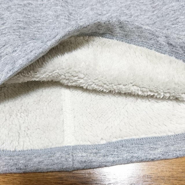 UNIQLO(ユニクロ)の【新品２着】ユニクロ ボアスウェットスカート BlackとGray キッズ120 キッズ/ベビー/マタニティのキッズ服女の子用(90cm~)(スカート)の商品写真