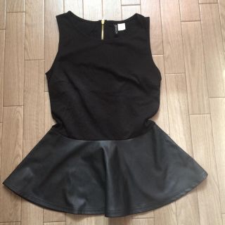 ザラ(ZARA)のzara ペプラムトップス(カットソー(半袖/袖なし))