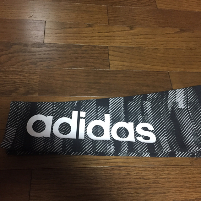 adidas(アディダス)の未使用 アディダス adidas スパッツ レギンス  Mサイズ ジム レディースのレッグウェア(レギンス/スパッツ)の商品写真