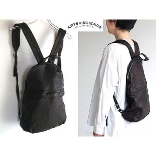 ヤエカ(YAECA)の革質良好 ARTS&SCIENCE レザー DAY PACK 黒(リュック/バックパック)