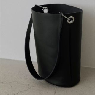 シェルターオリジナル(Shel'tter ORIGINAL)のRIM.ARK  Leather bucket bag  新品未使用(ショルダーバッグ)