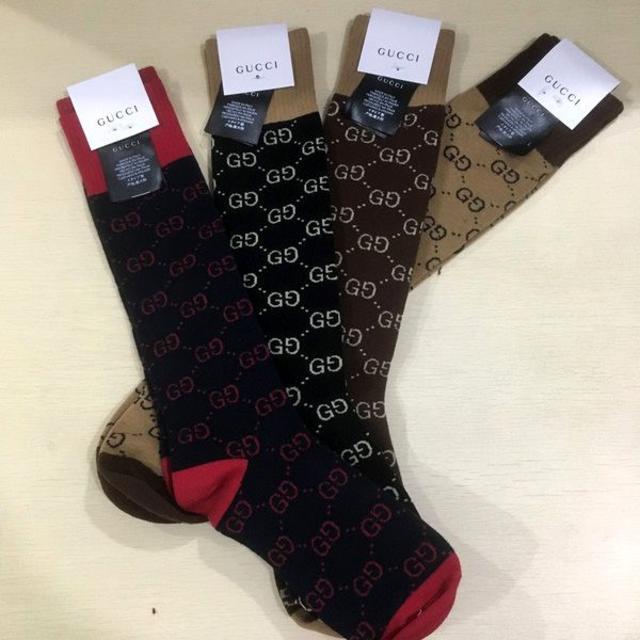 グッチアクセサリーレディース - Gucci - グッチ　ハイソックス　靴下　4カラーセットの通販 by core7